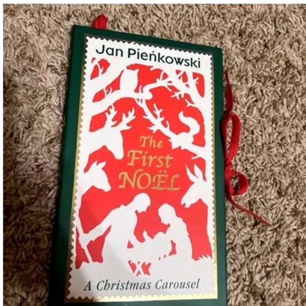 The First Noel : A Christmas Carousel Novelty Book by Jan Pienkowski 2004‎ New